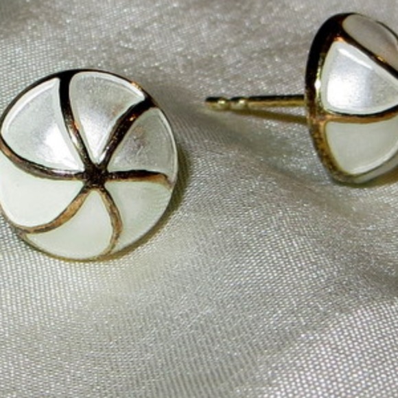 Meet your Posher, Decorating - Picture 2 of 2